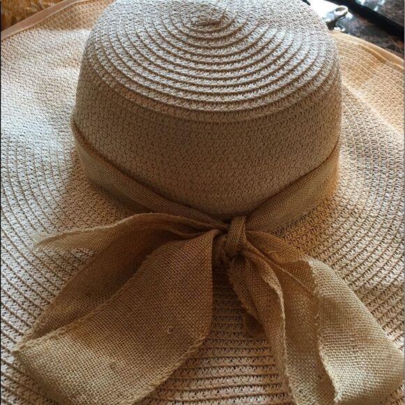 FLOPPY SUN Hat with Tie!